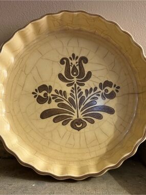 Pfaltzgraff Yellow and Brown Floral Pie Plate